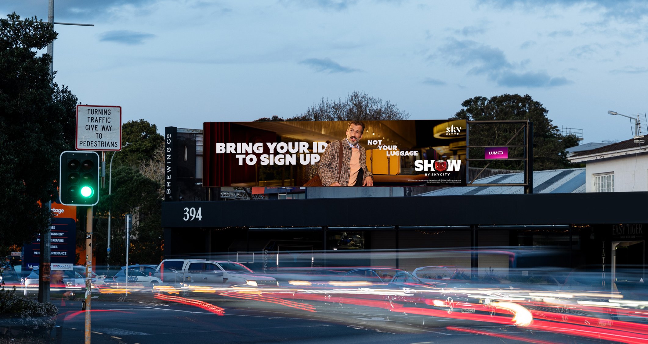 SHOW-Kingsland-Night_in-situ 5.jpg