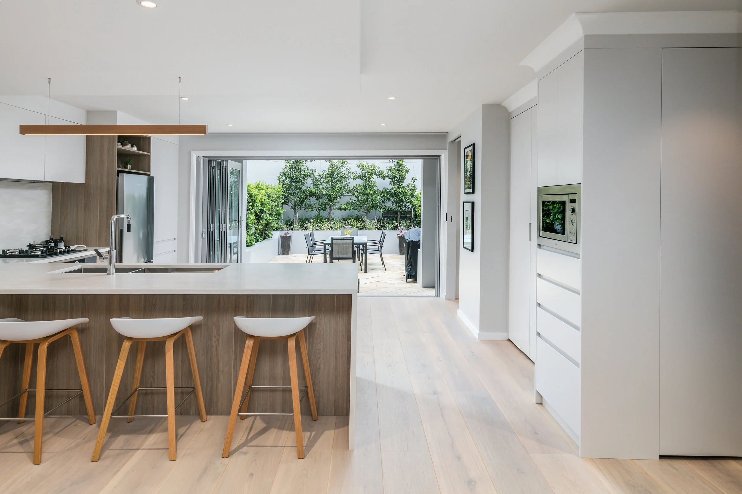 Kitchen to Courtyard