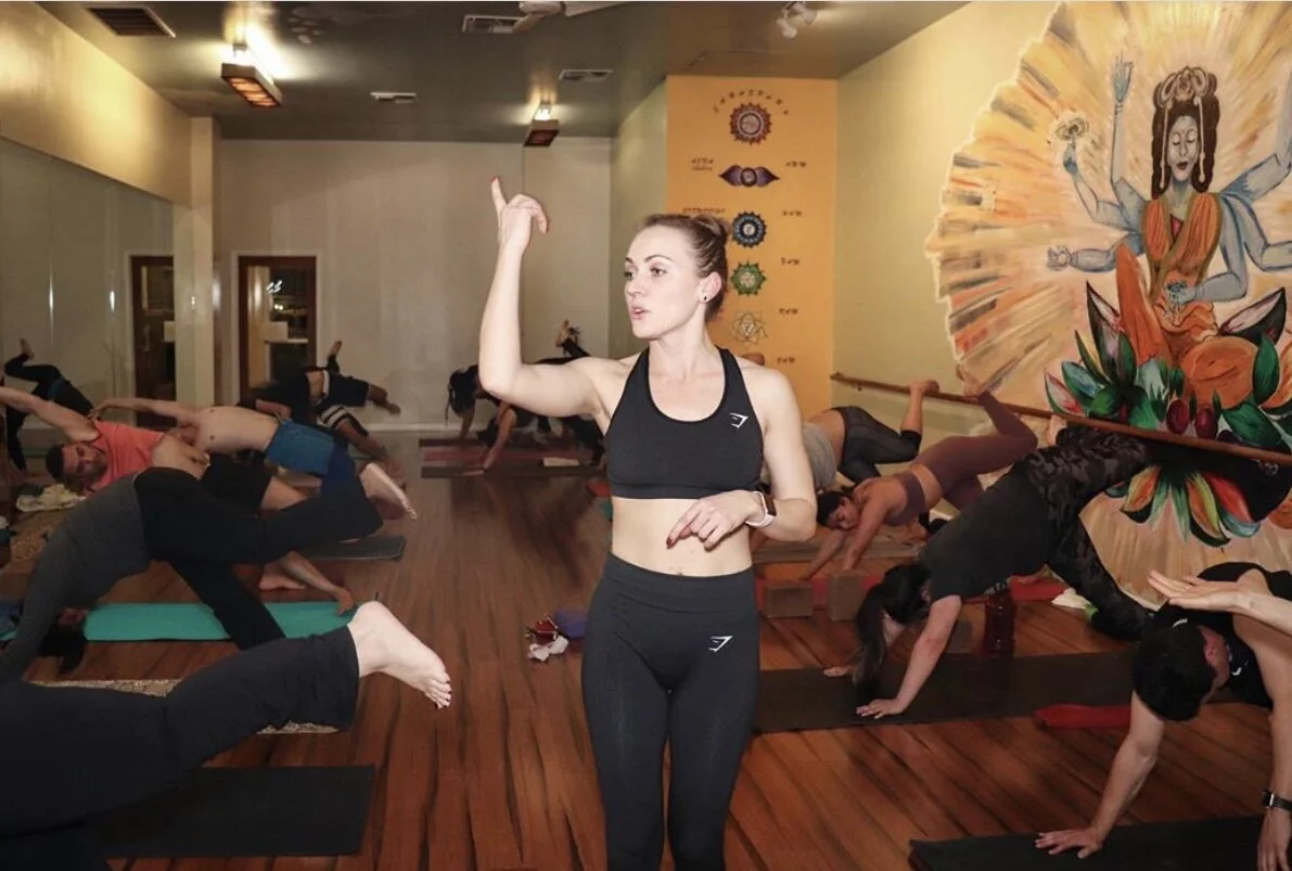 How to choose a yoga teacher?