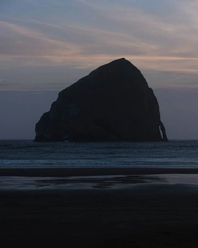Pacific City, Oregon. 
#gocaptivated #pnwdiscovered #pnw_roaming #pnwcrew #oregon #oregoncoast #landscapephotography #moodygrams #moodnation #roamtocreate #earthshotz #earthoutdoors #optoutside #instagood #instatravel #ocean #allwilderness #allabouta