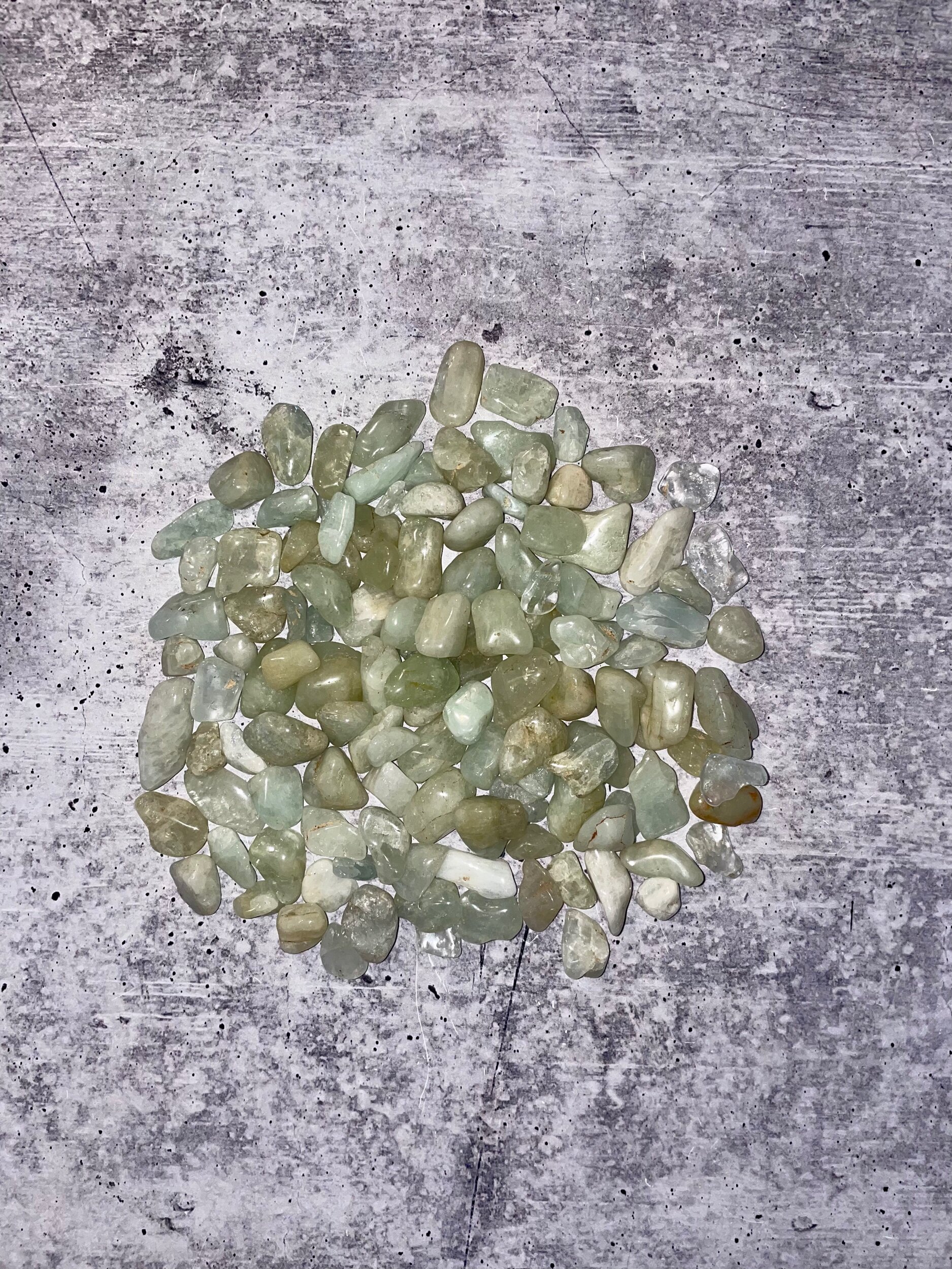 Aquamarine Tumblestone  (Grade A extra small)