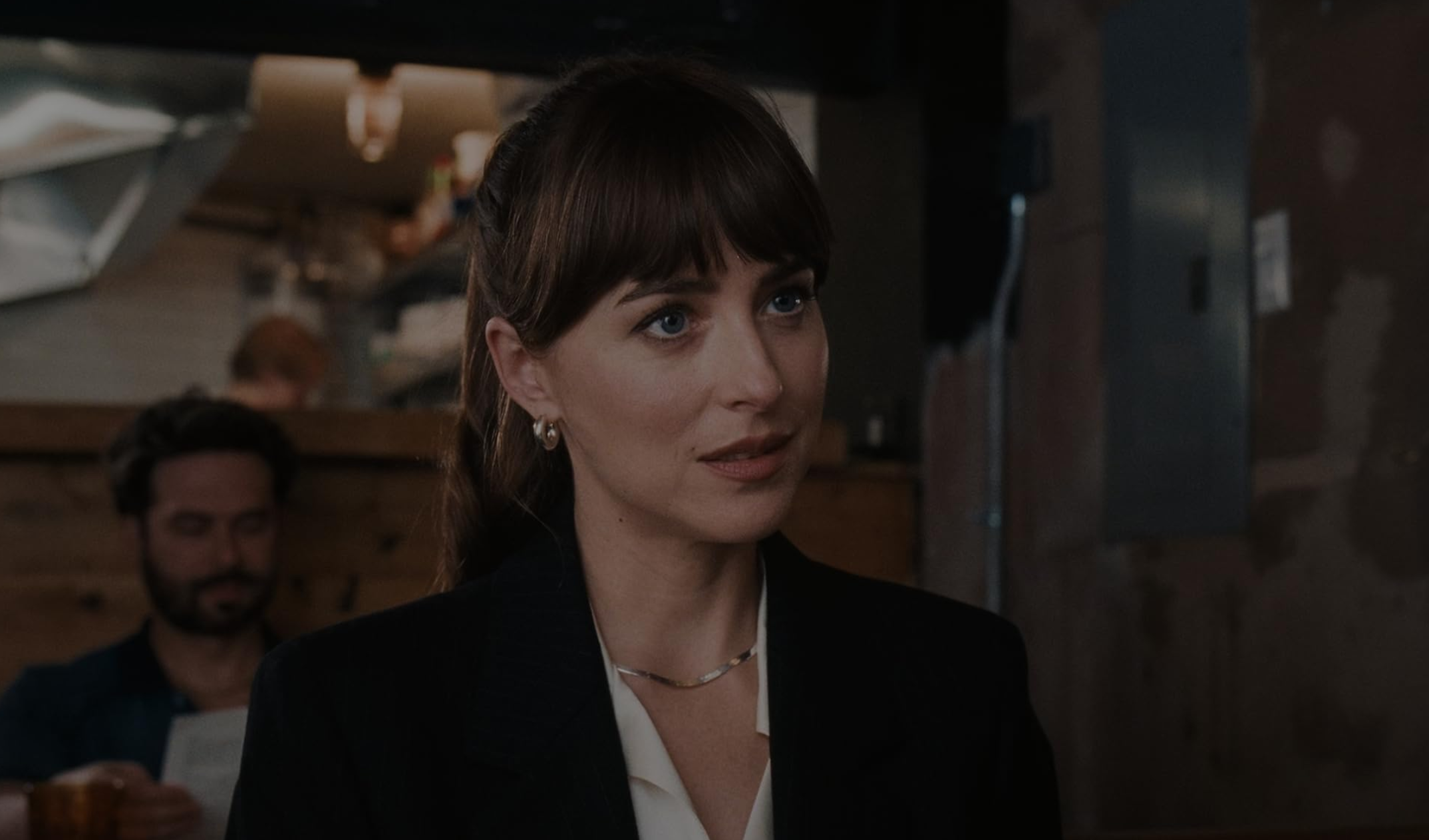 Materialists – Tipping between the scales of the head and heart