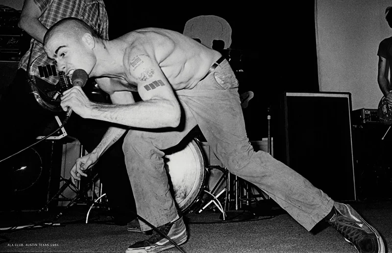 Une panoplie prisée par celles et ceux qui entendent se démarquer radicalement (ici, Henry Rollins).