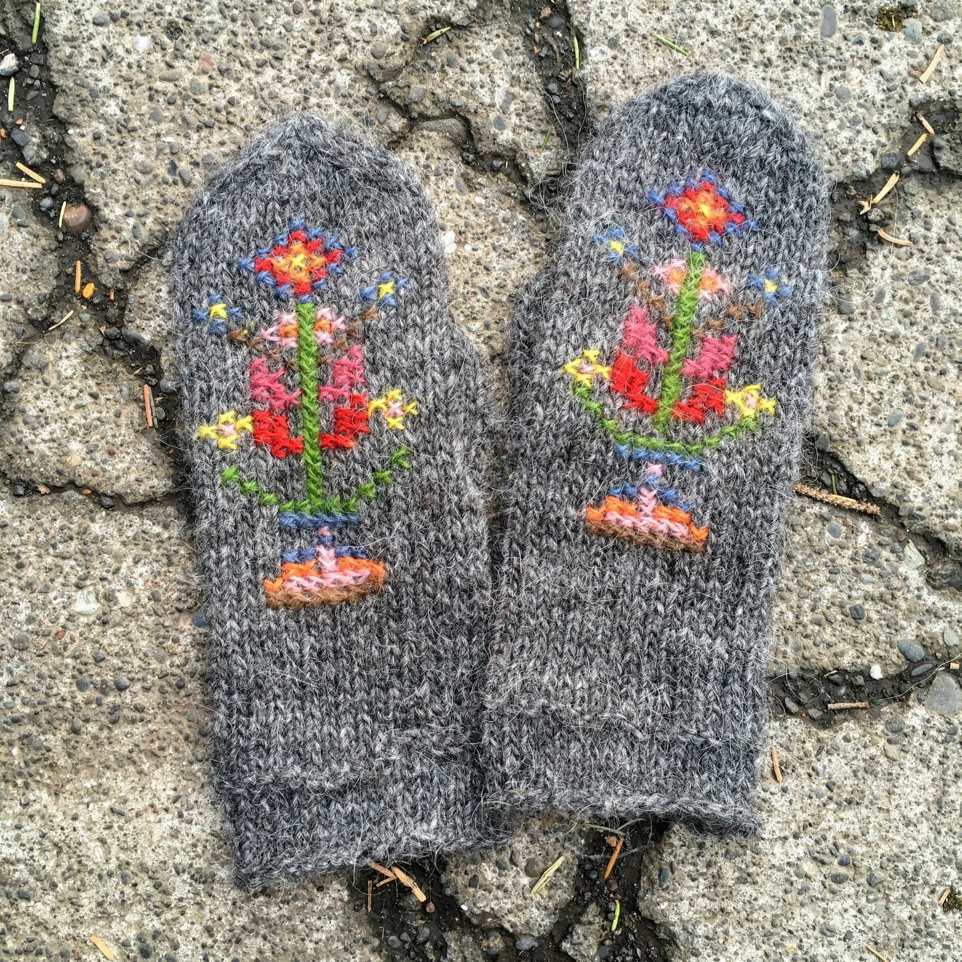 Embroidery&nbsp;on&nbsp;Knitting&nbsp;with Arnþrúður Ösp&nbsp;Karlsdóttir&nbsp;