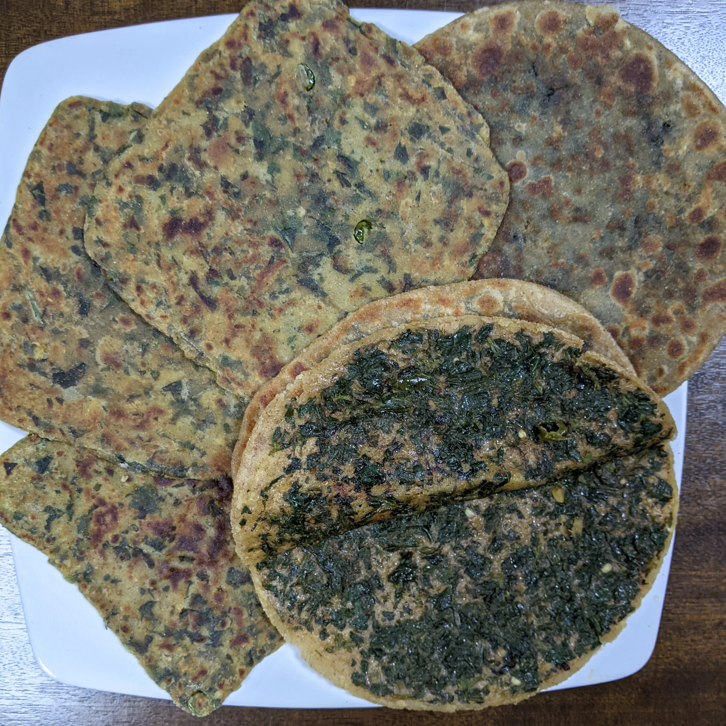 Homemade Bathua Paratha Recipe