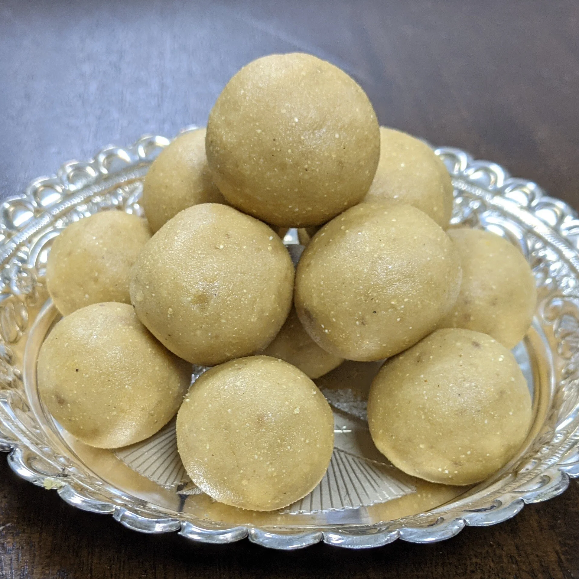 Homemade Split Dalia Ladoo Recipe