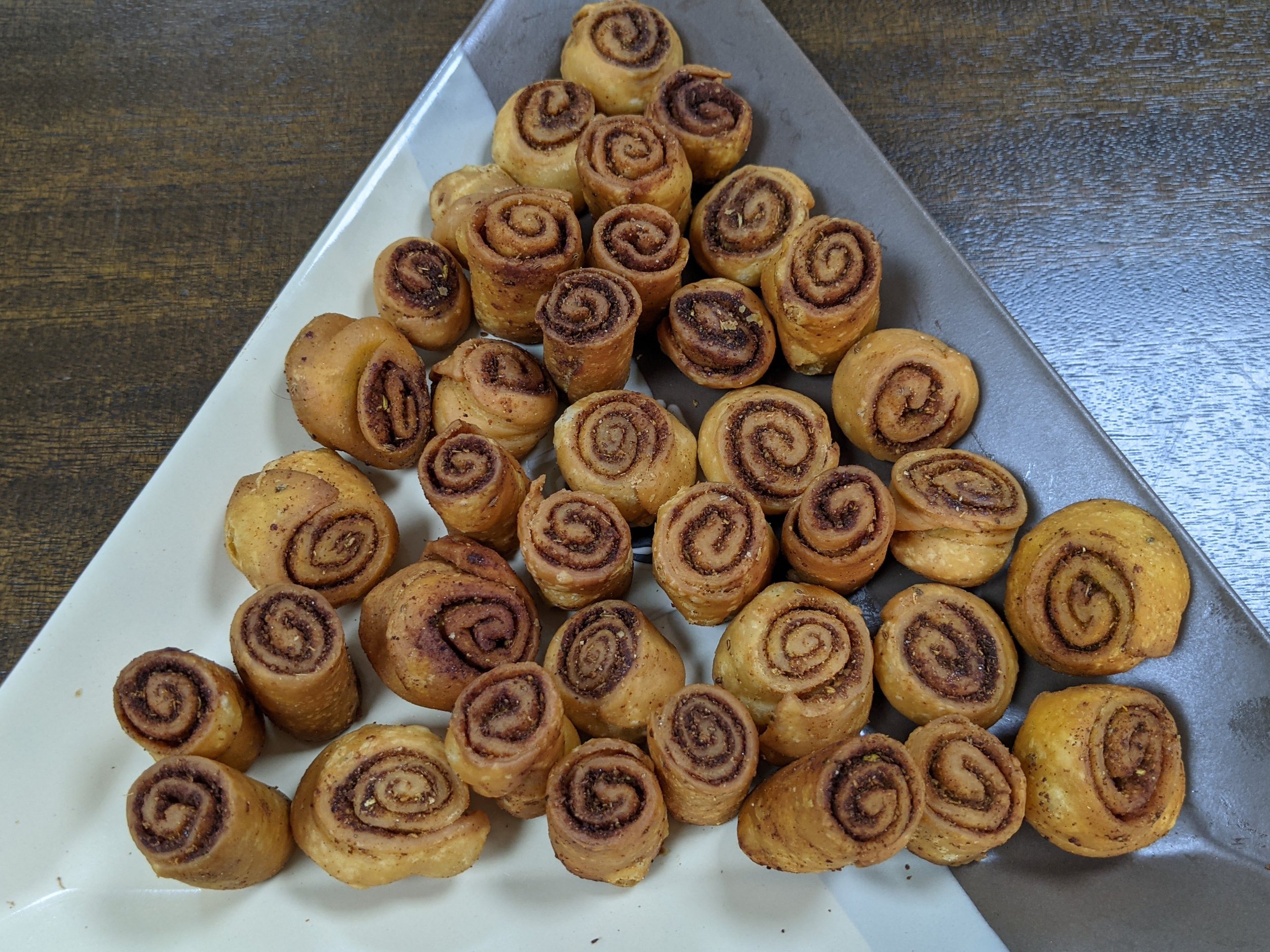 Homemade Mini Bhakarwadi Recipe