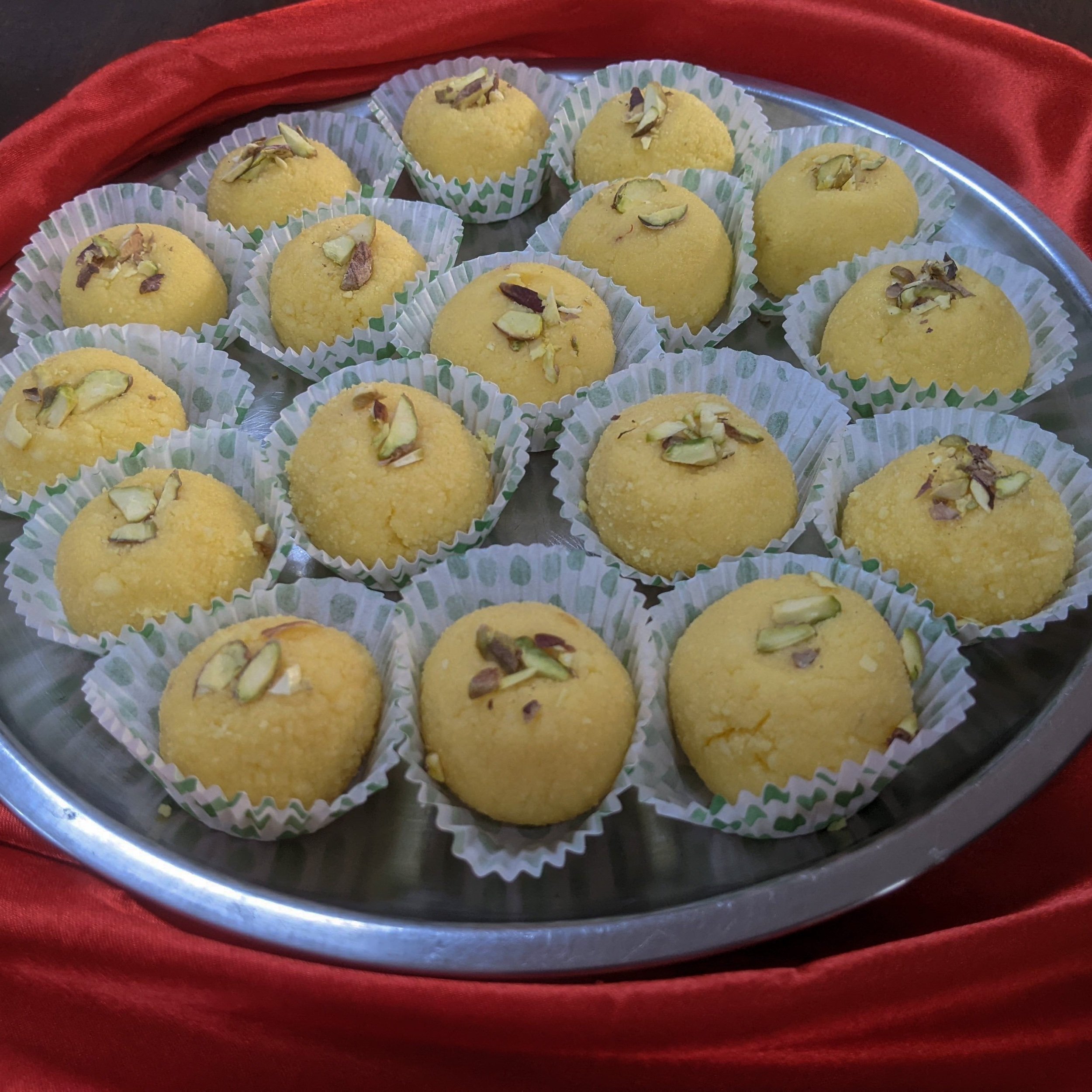 Homemade Kesar Malai Ladoo Recipe