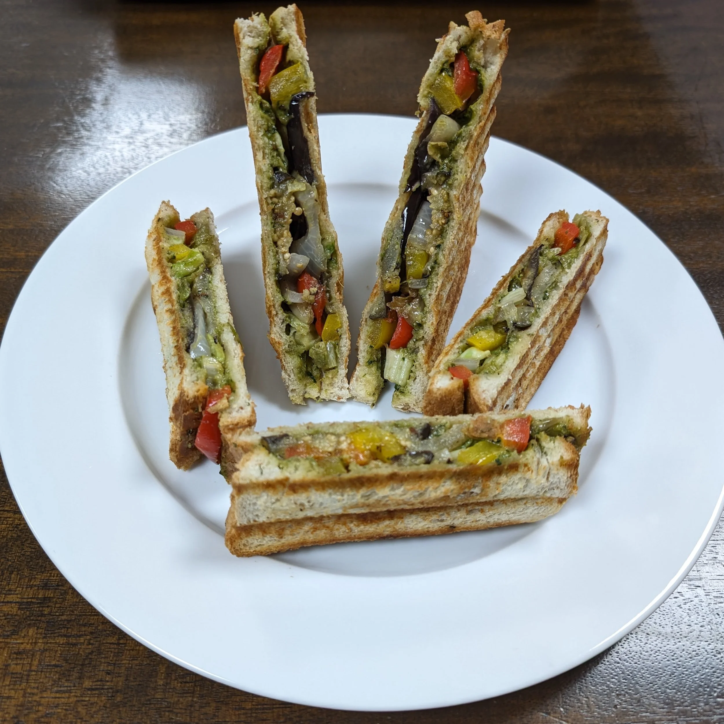 Homemade Pesto Grilled Veg Sandwich Recipe 