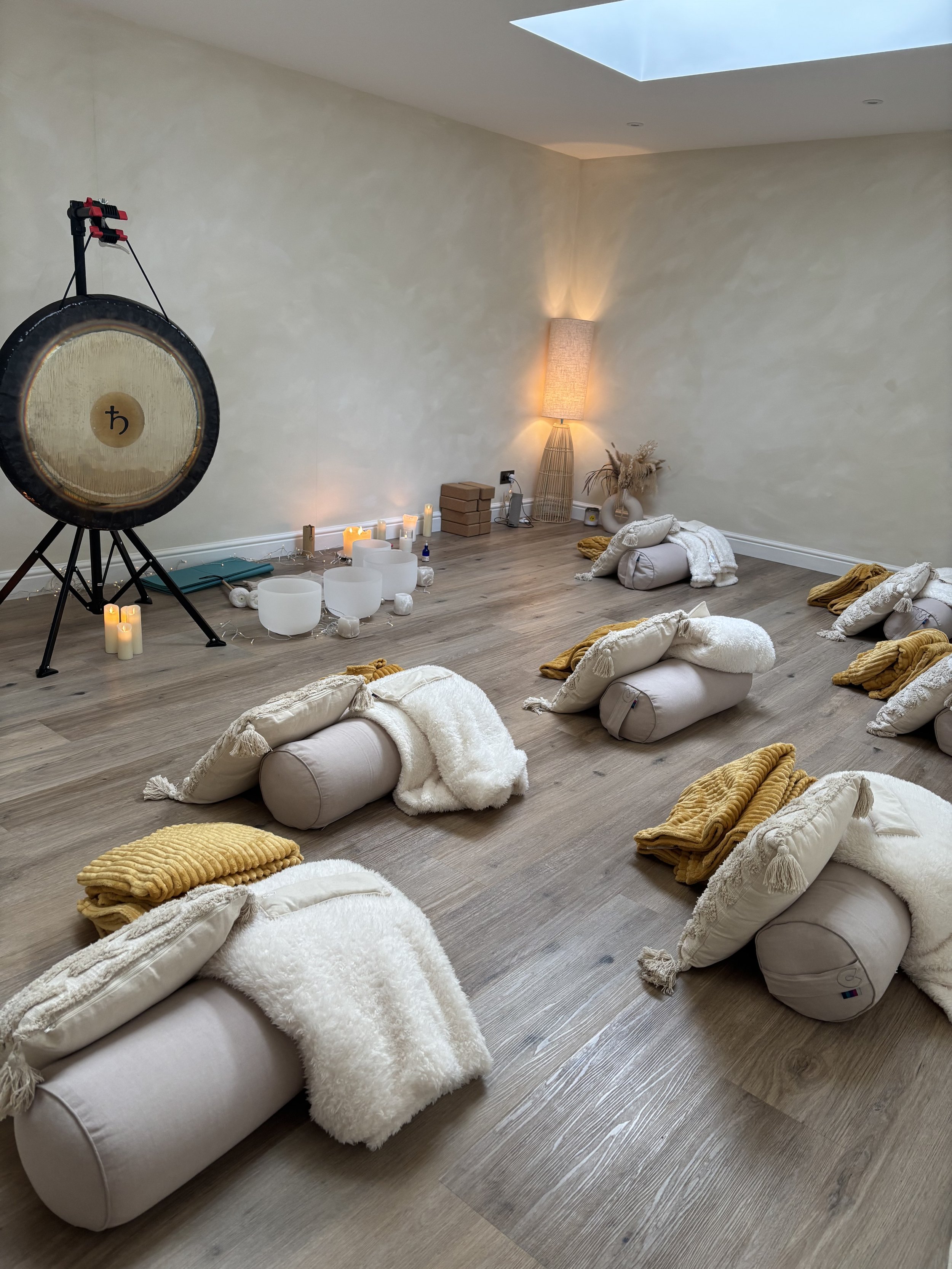 Cosy Fridays: Healing Sound Bath by candlelight