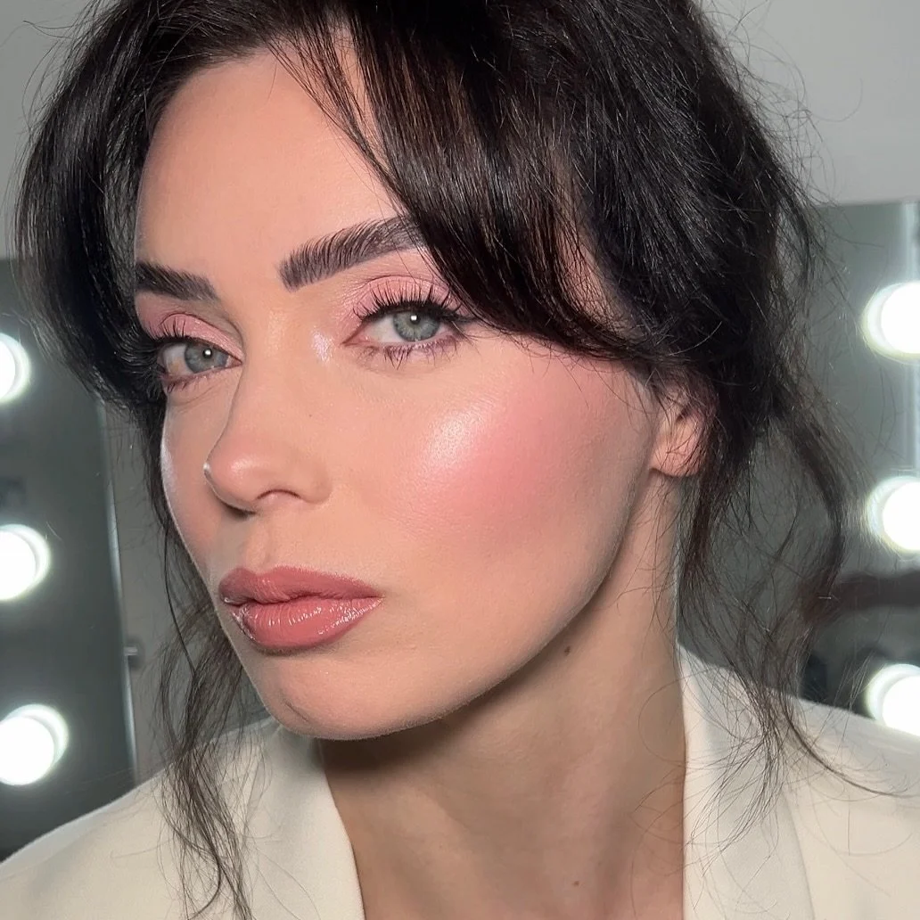 My bespoke Bridal makeup is designed for YOU 🫶🏻

There&rsquo;s a few factors to creating the perfect glam, including considering ~ 

&bull; Your face &amp; features {after all these years I just know what works in a way it can be hard to see for yo