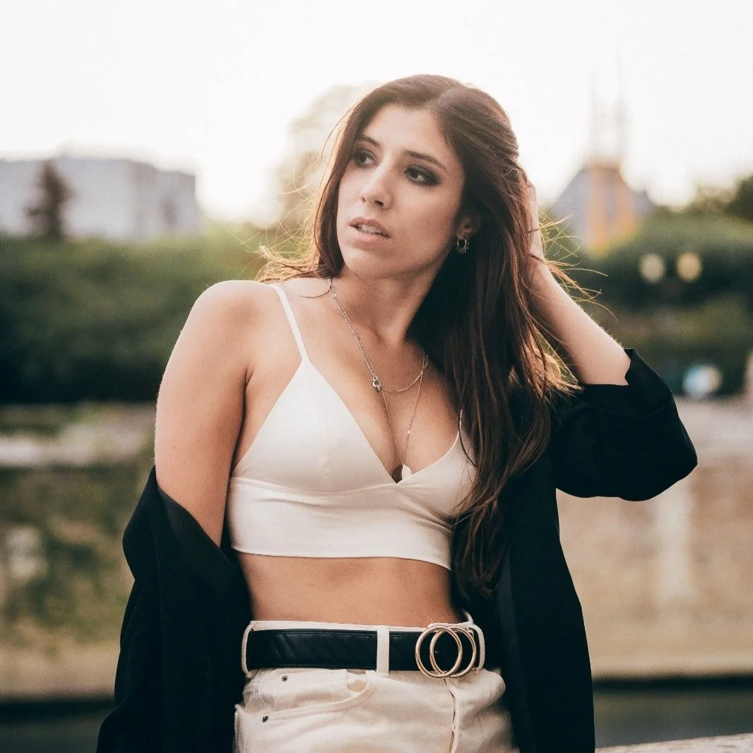 Alba: I Need a Holiday