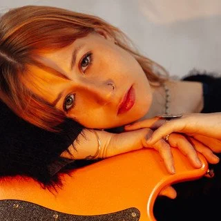 Nina Eliza: Eye to Eye