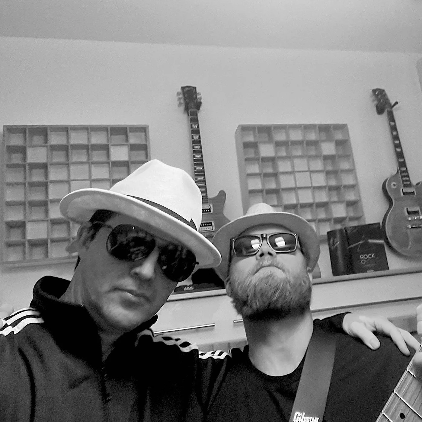 Bromsen x Reatsch: Data Highway