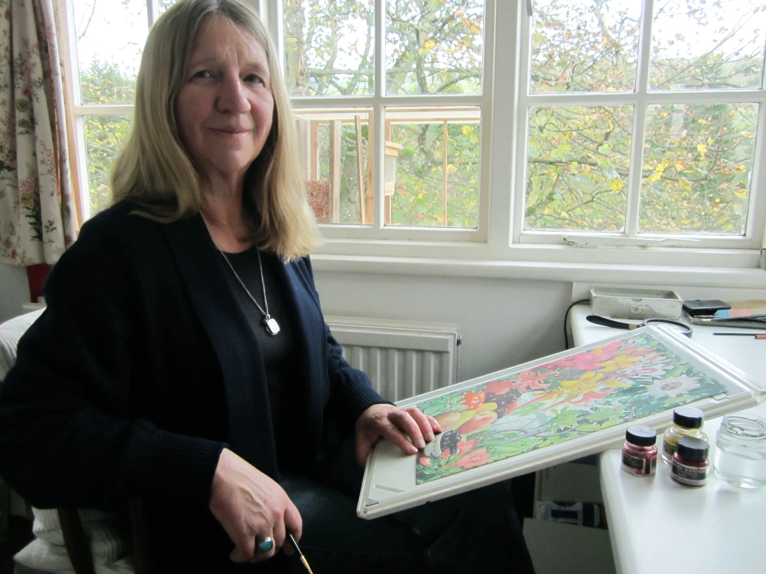 mum+painting+%28face+on%29.jpg