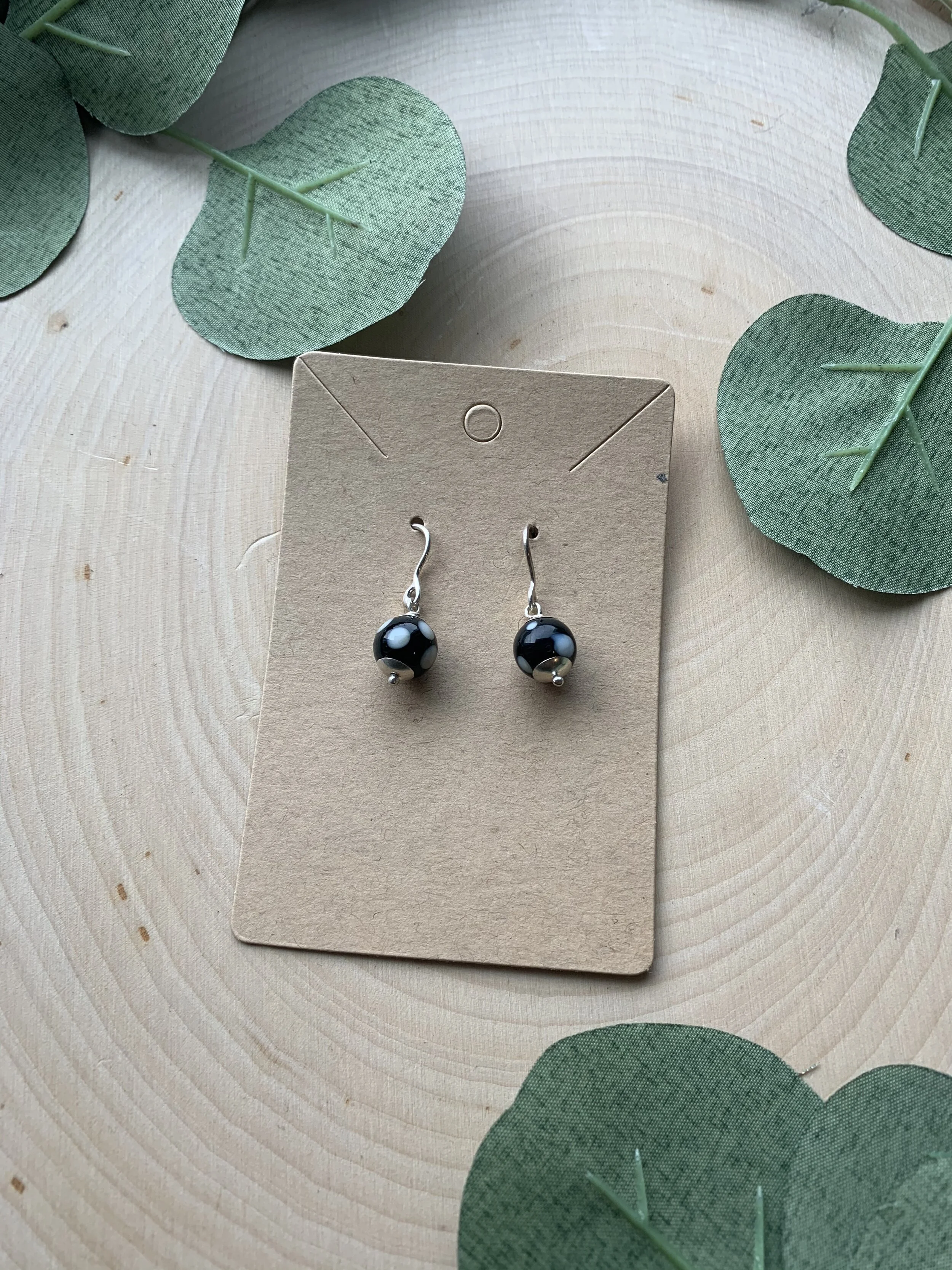 Conta di Ojo Earrings