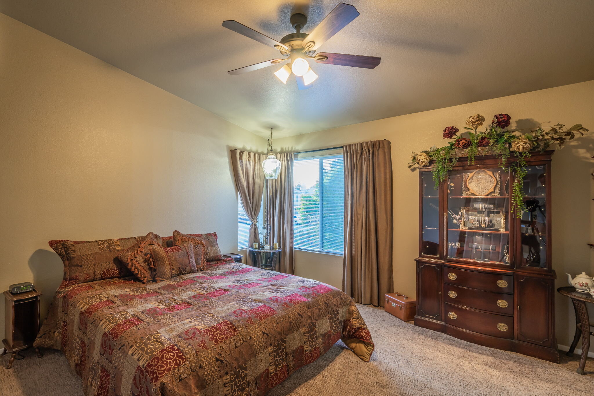 113+Agua+Santa+Dr+Palmdale-16-web-Master+Bedroom.jpg