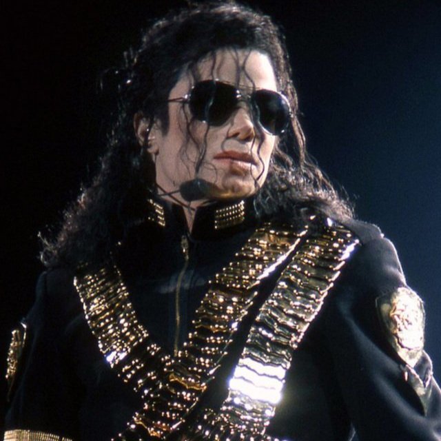 640px-Michael_Jackson_Dangerous_World_Tour_1993_cropped.jpg