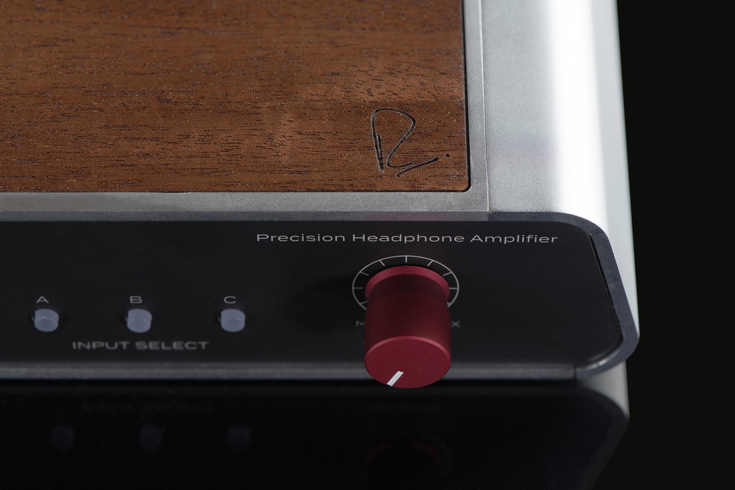 Fidelice-precision-headphone-close-right.jpg