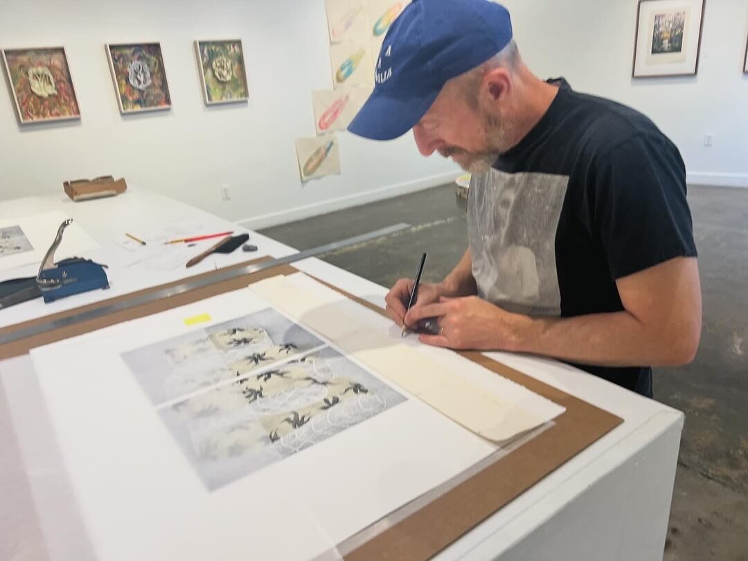 Excited to have Jeff Dell in today and sign his new etching &ldquo;Alive Ribbon and a Painted One&rdquo; ! Stay tuned to see the official publication announcement and listing on our website. You can see it soon at Jeff&rsquo;s exhibition opening at F