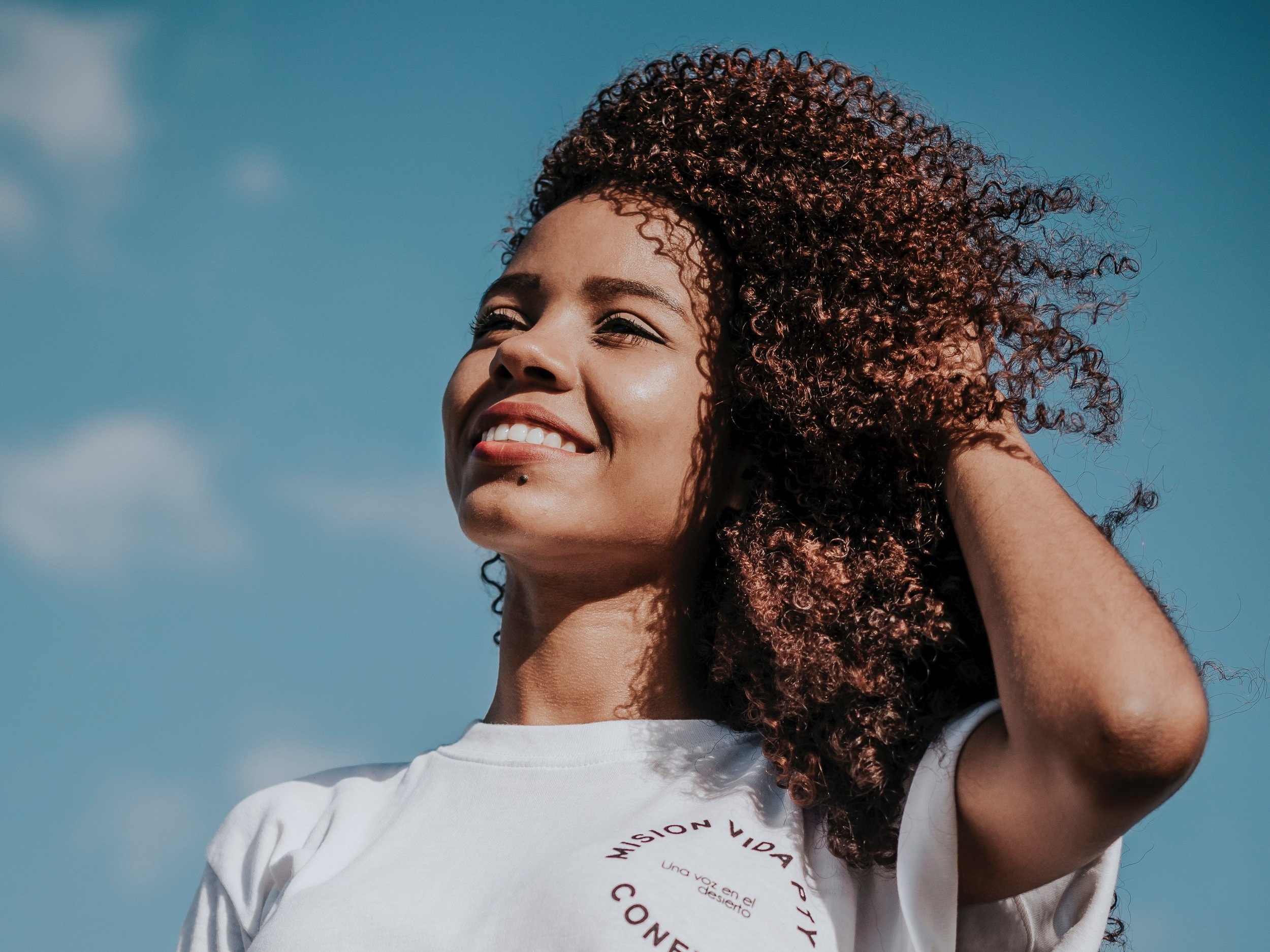 afro-beautiful-blue-1853355.jpg