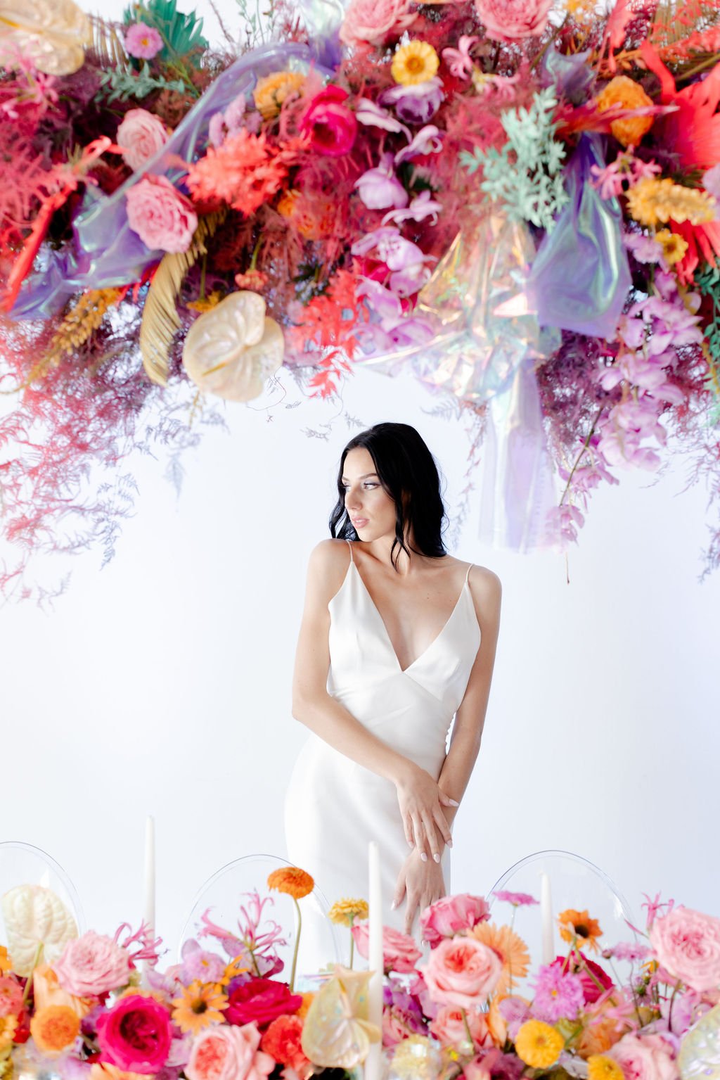artistic-colorful-modern-wedding-editorial-modern-sheath-bridal-gown-plan-it-terra-wedding-planner