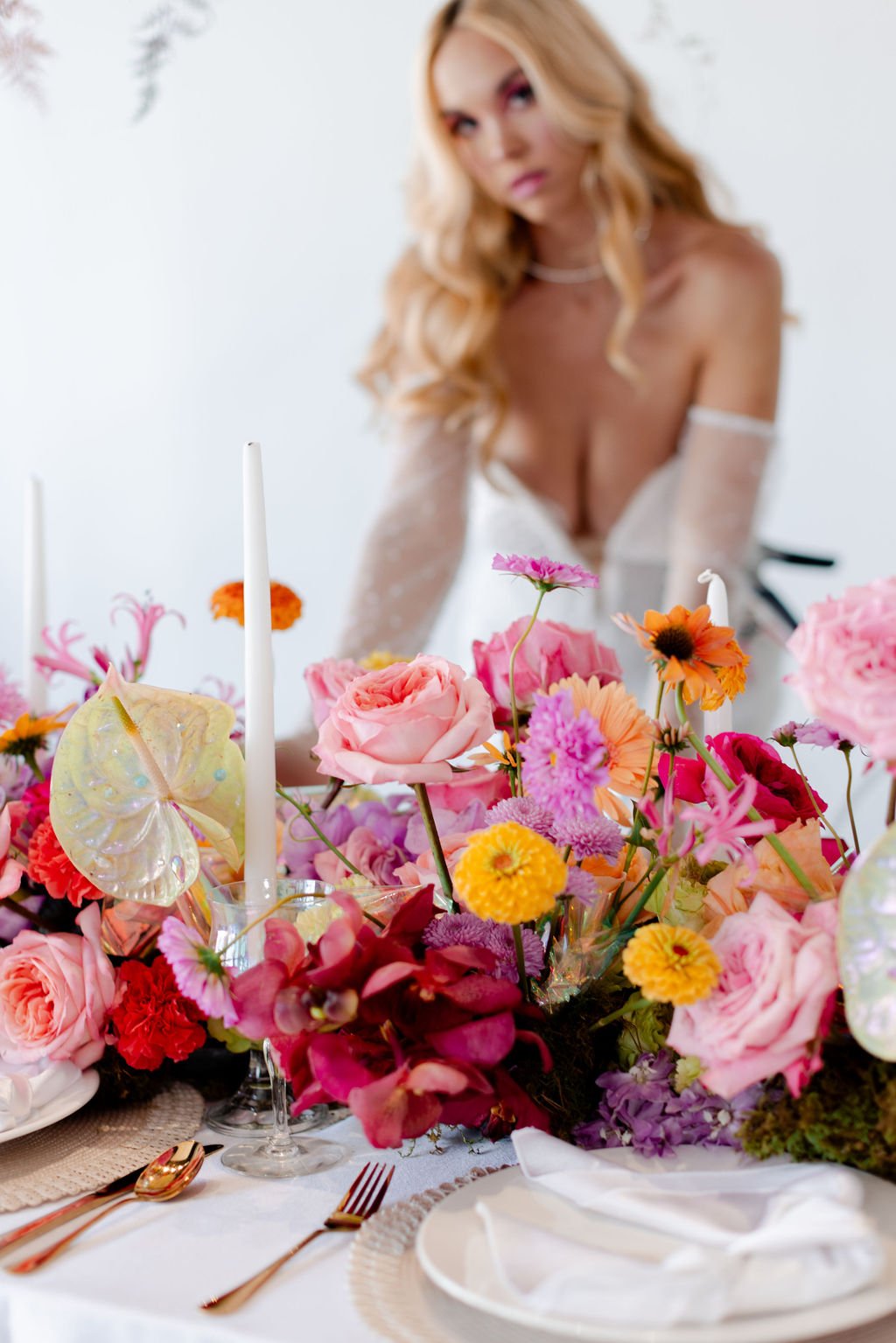 artistic-colorful-modern-wedding-editorial-strapless-sequin-bridal-gown-blone-wavy-hair-plan-it-terra-wedding-planner