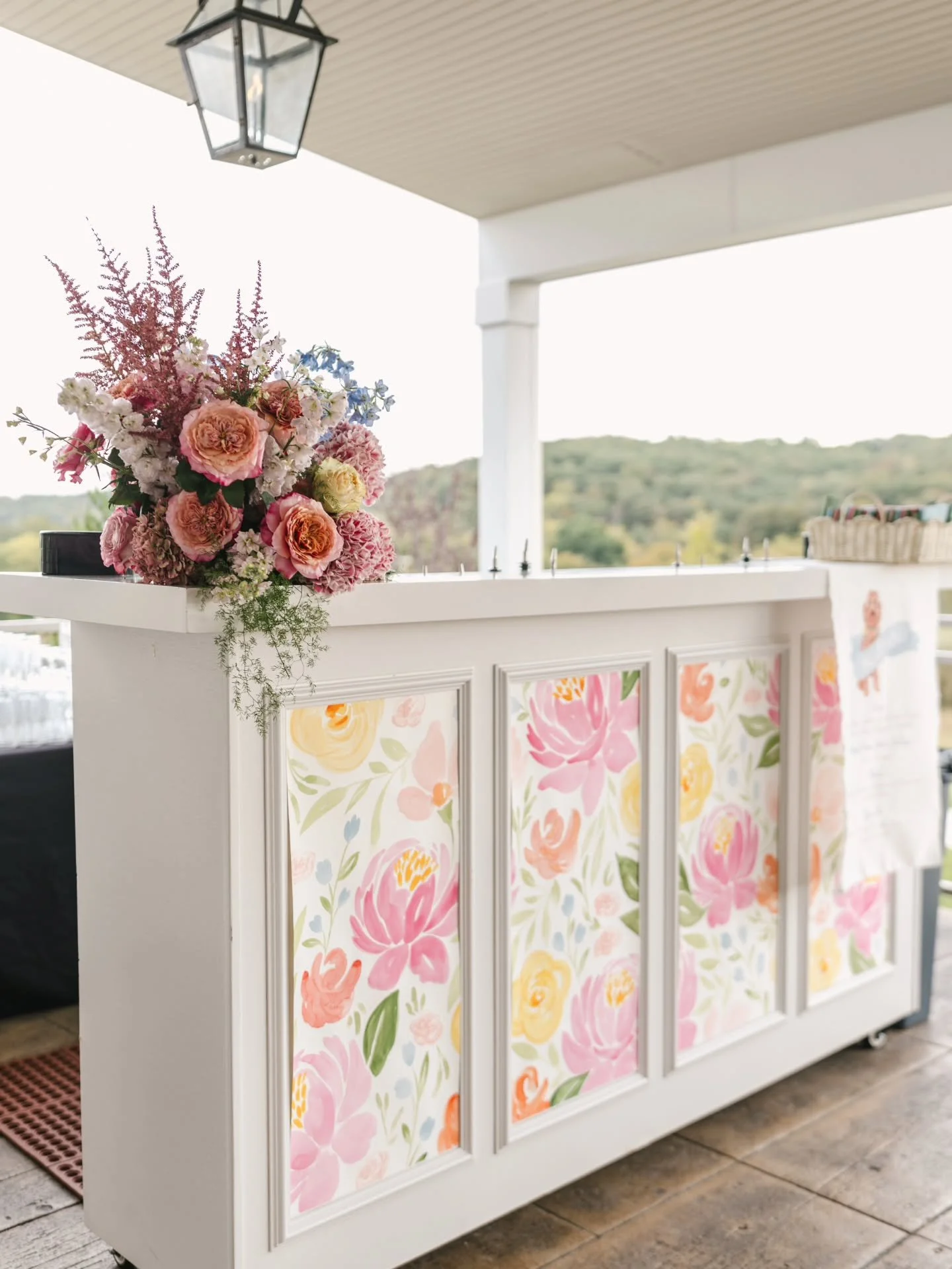 Call me detail-obsessed, but I live for a good wedding brand moment. 

Taylor &amp; Nick&rsquo;s day was full of them &mdash; from the paper to the bar signage, every little touch spoke the same love language.&nbsp;&nbsp;

Event Director:&nbsp;@plani