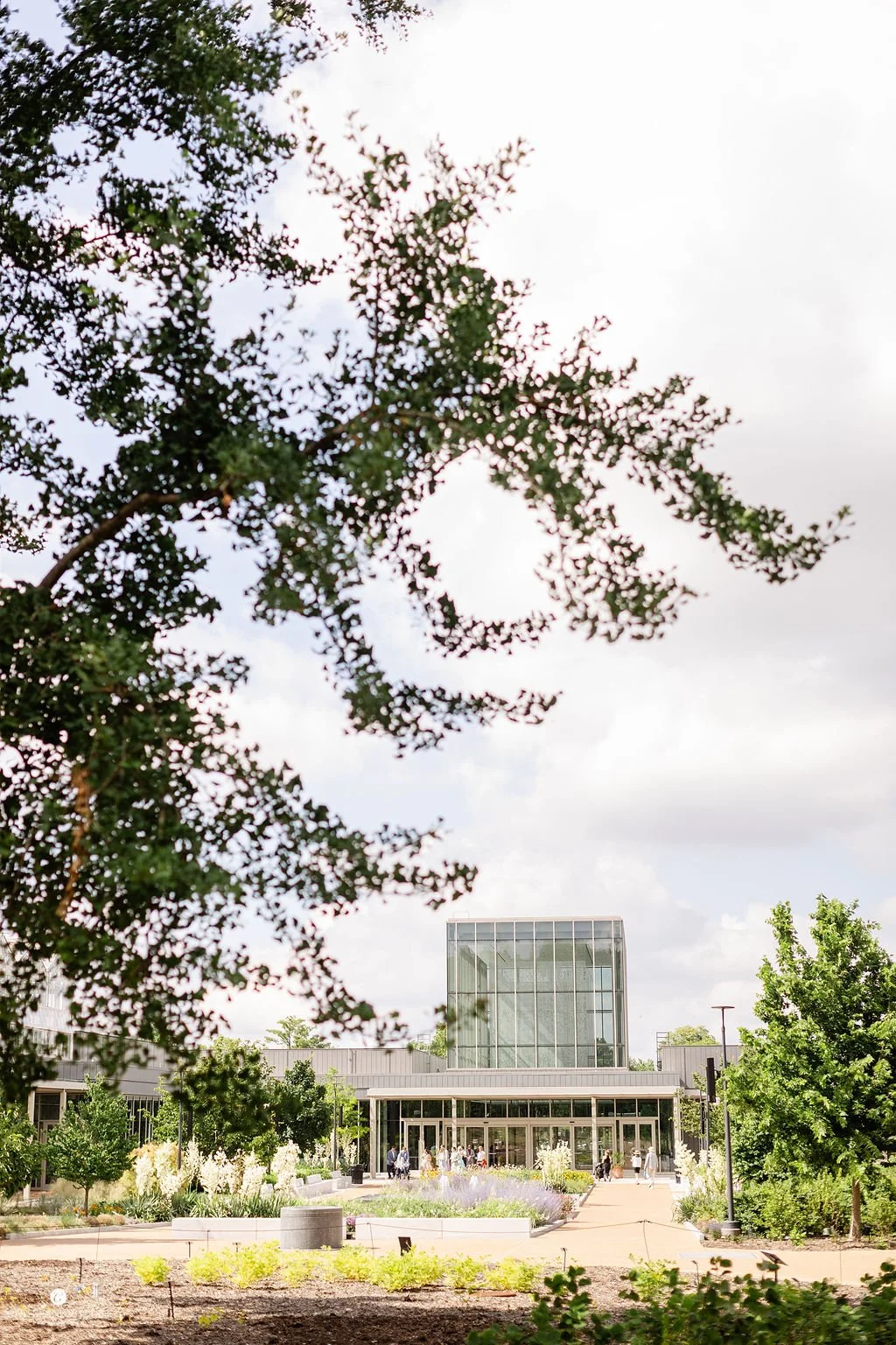 mo-botanical-garden-st-louis-wedding.jpg