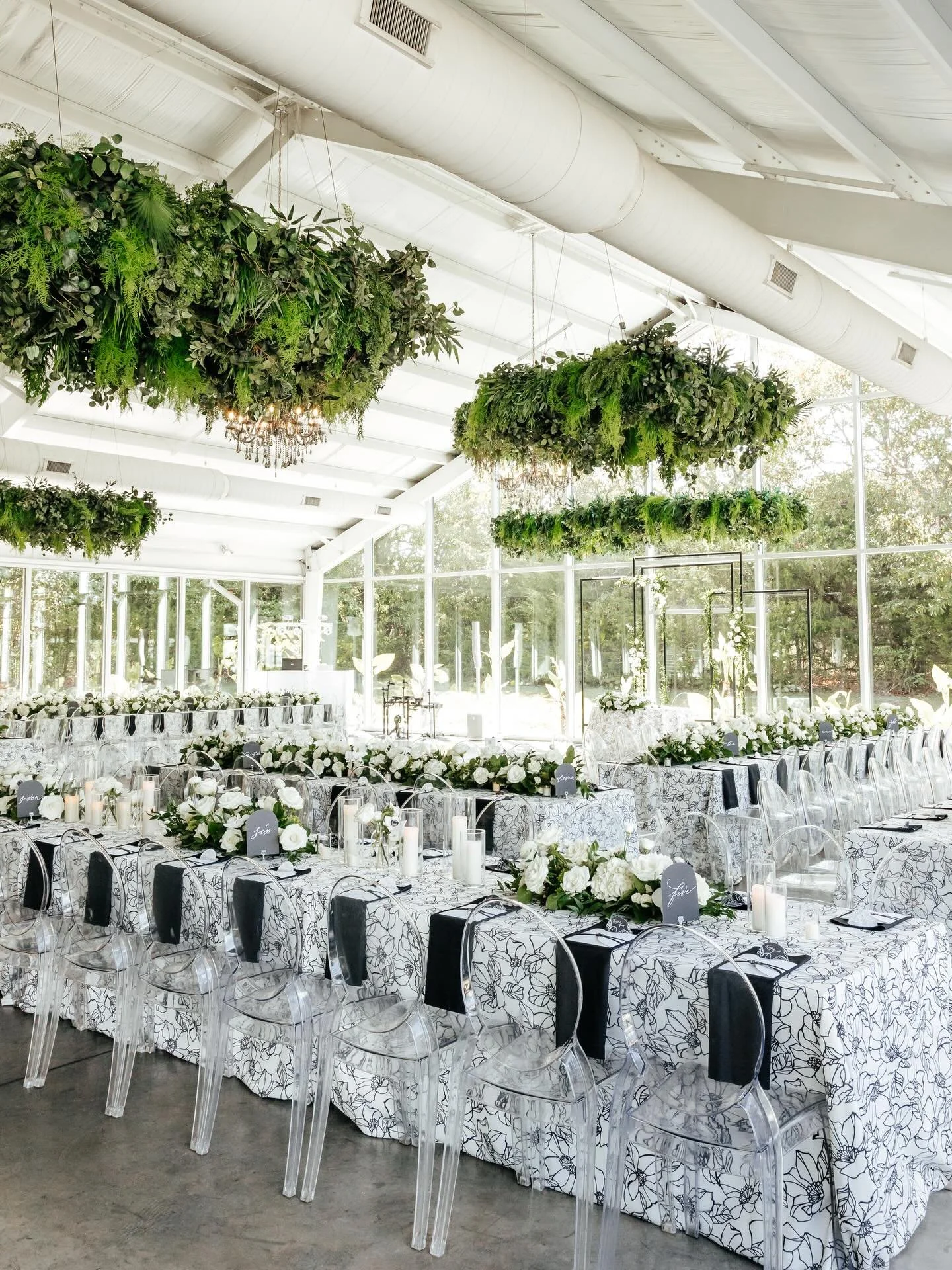 A venue should support the story, not compete with it.

The strongest spaces allow for intentional layouts, meaningful details, and design that feels lived-in rather than layered on.

When a venue aligns with who you are and how you gather, design be