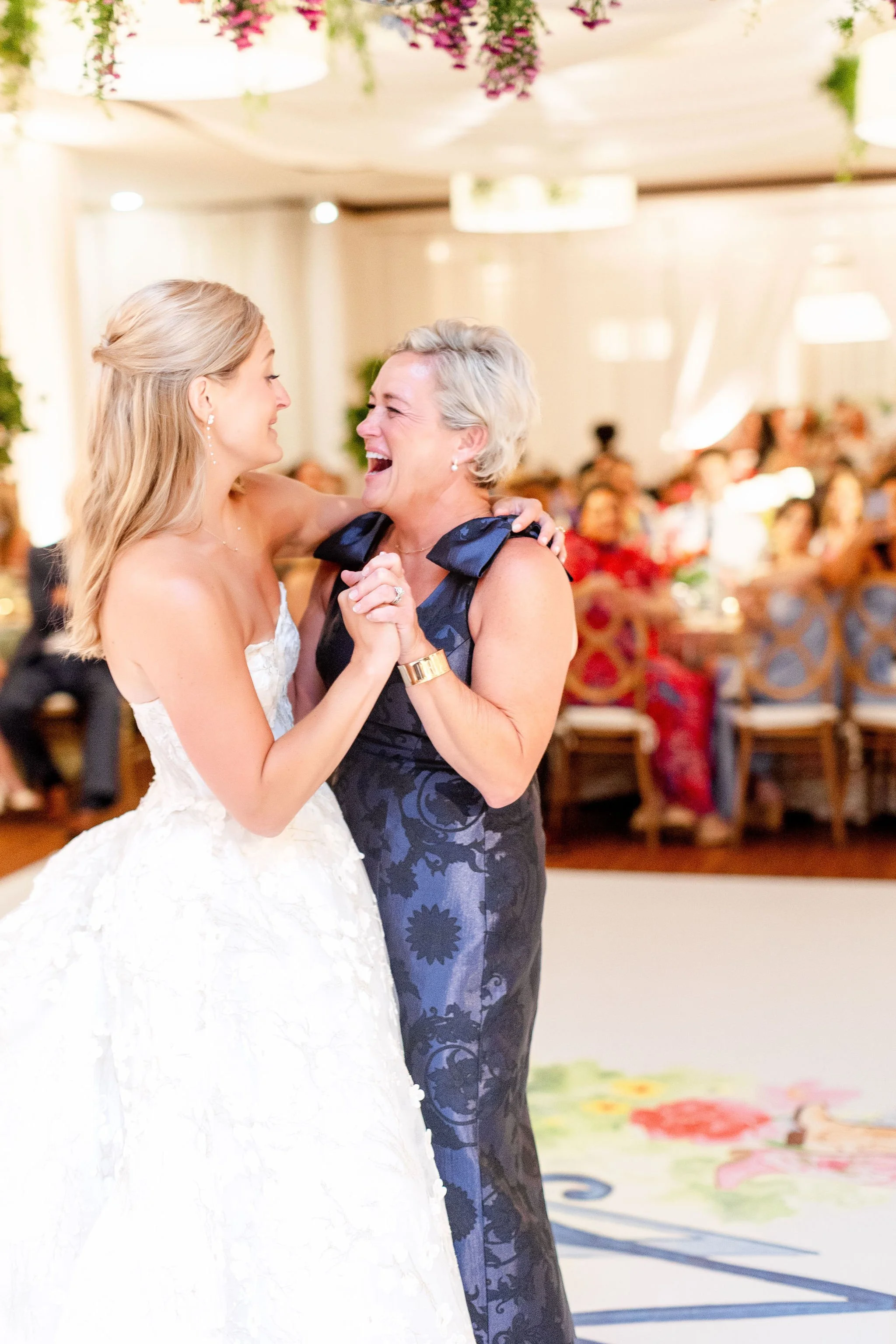 kansas-city-wedding-mother-dance.jpg
