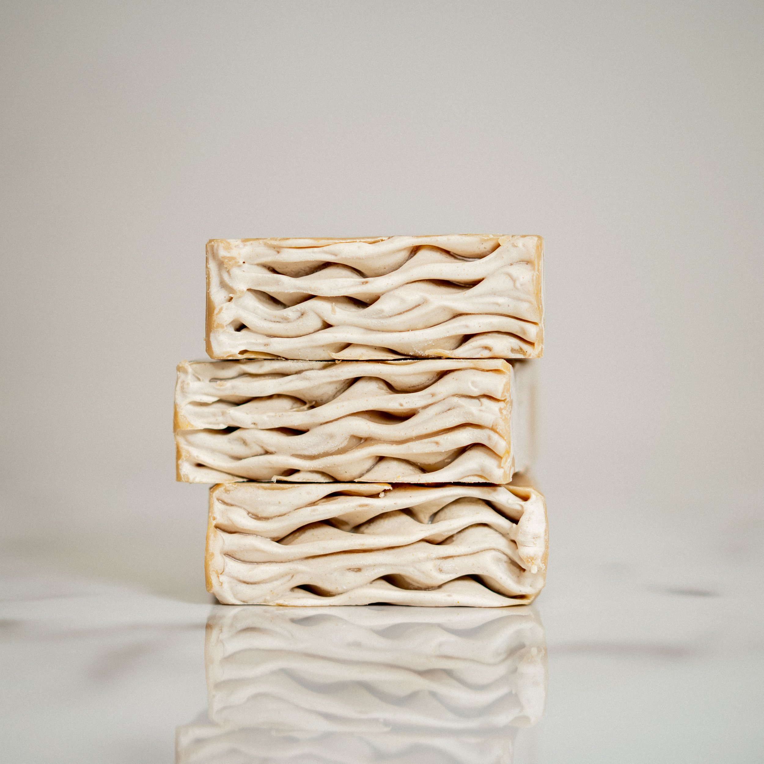 TemboSpa_2025_EtsyListings_Soap_OatmealandHoney_1.jpg