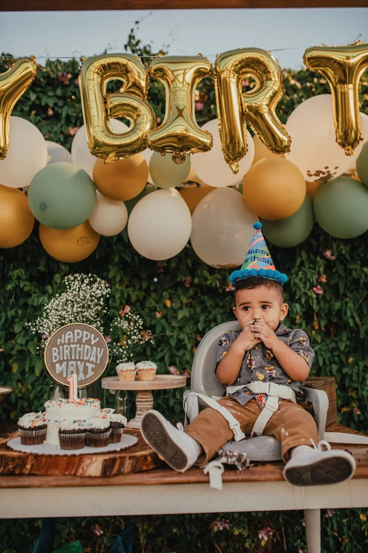 Child celebrating a birthday party at Villa de la Meza private event venue in Yuma, Arizona.