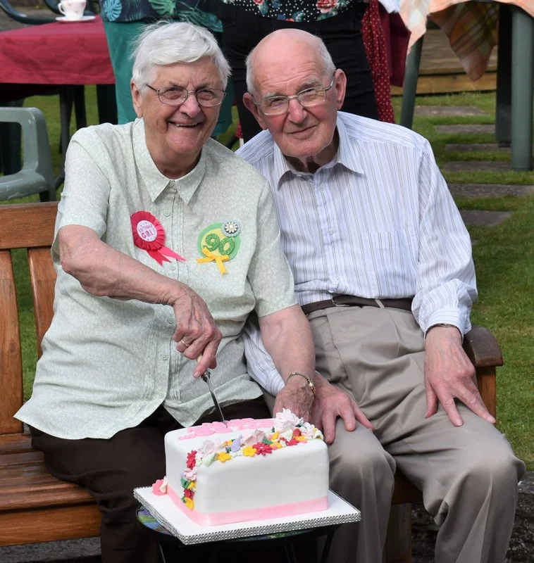 90 years and still enjoying cake!