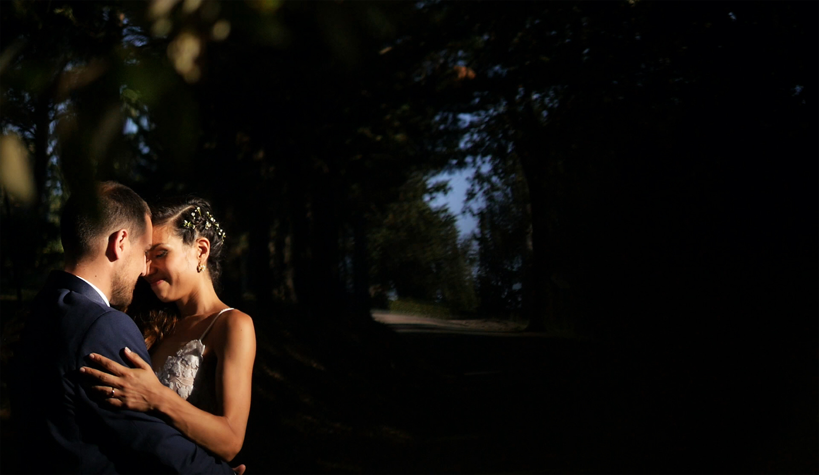 wedding-in-san-gimignano-bride-groom.jpg