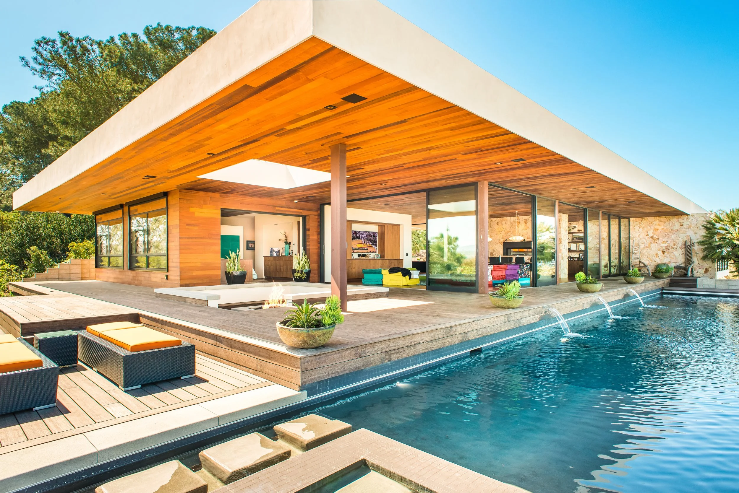 Pool ful under 2mbbb.jpg