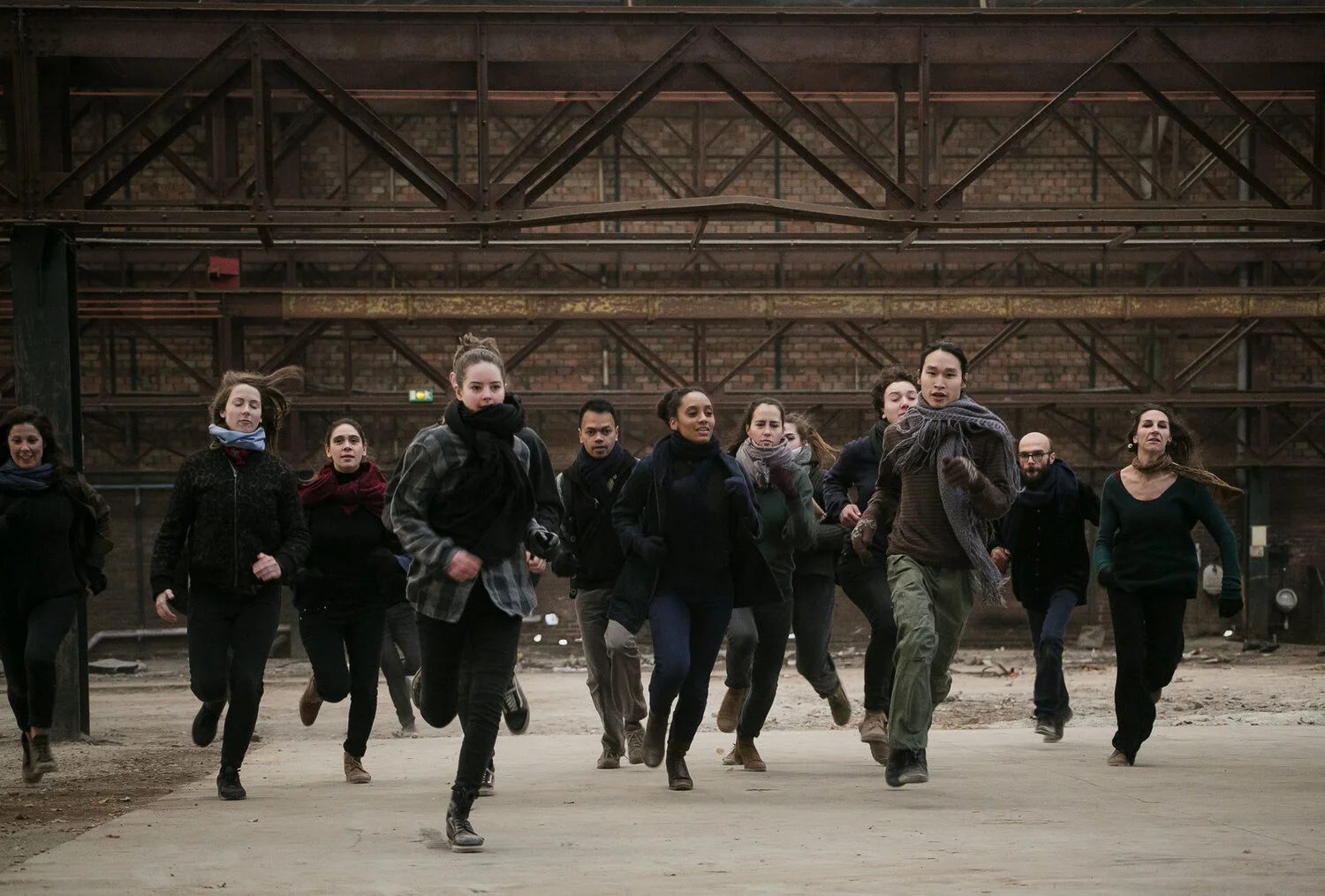 Mass: Fu LE/ Adrian Gontier