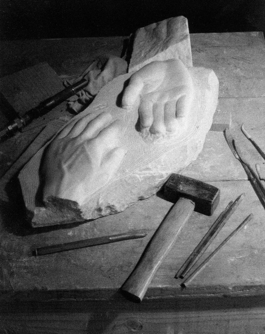 Hands+BW+8x10.jpg
