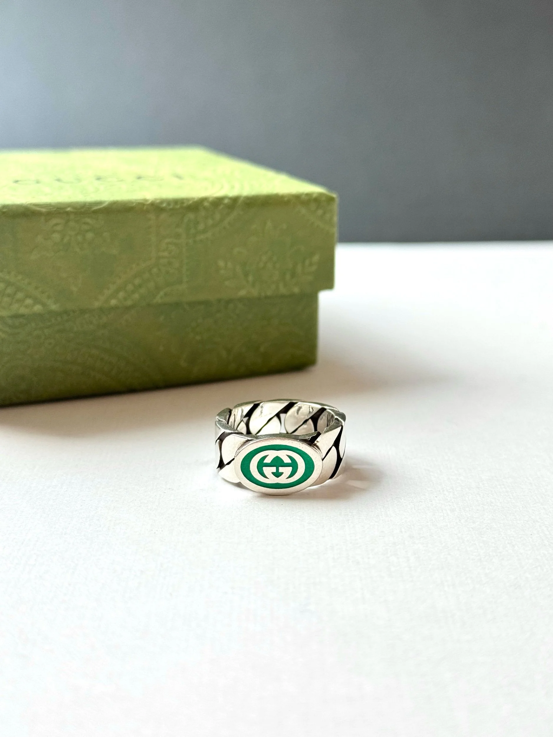 Gucci .925 Silver Link Ring Green
