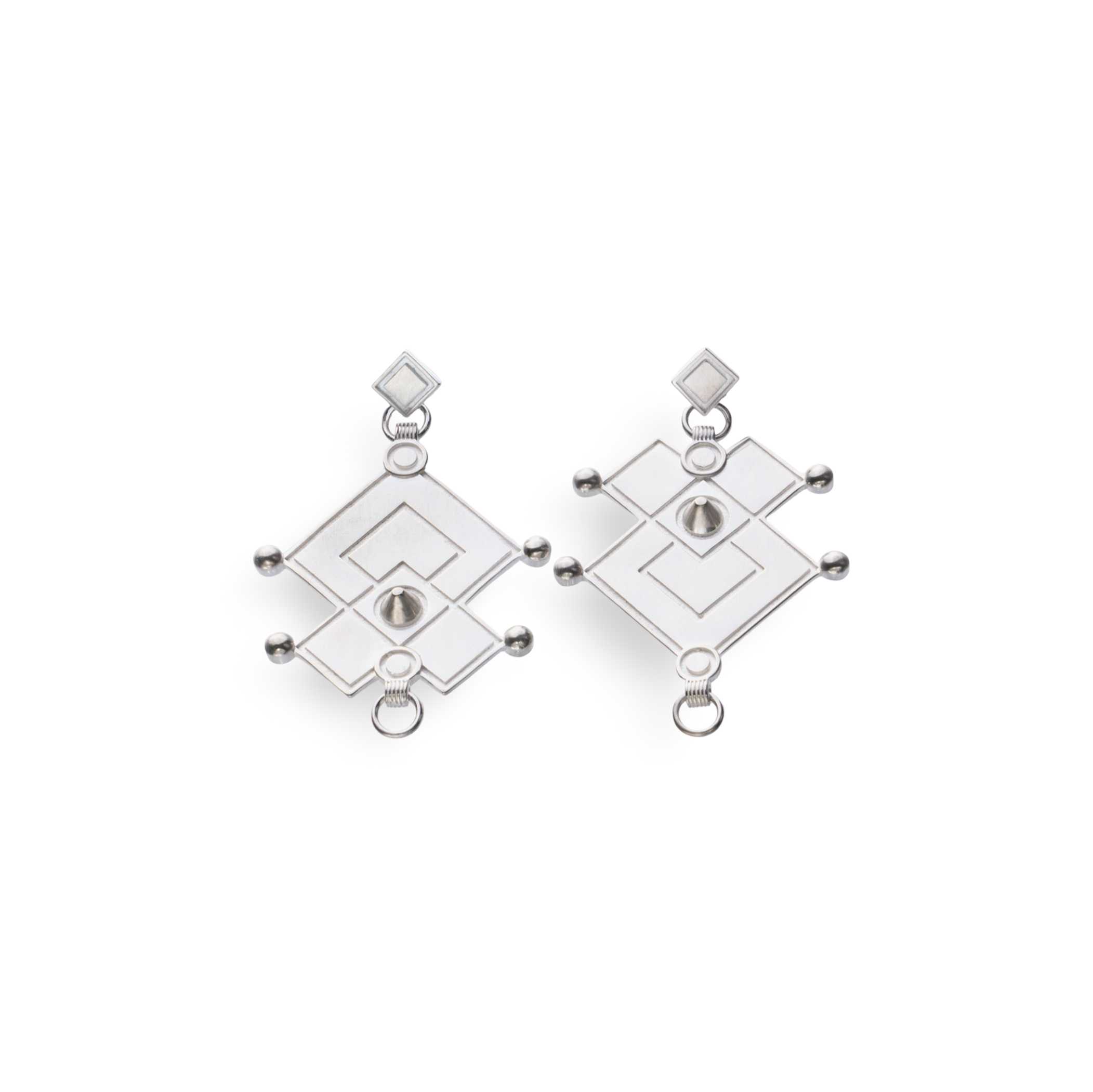 Aramudi_Matriarch+Earring_SS_Front.png