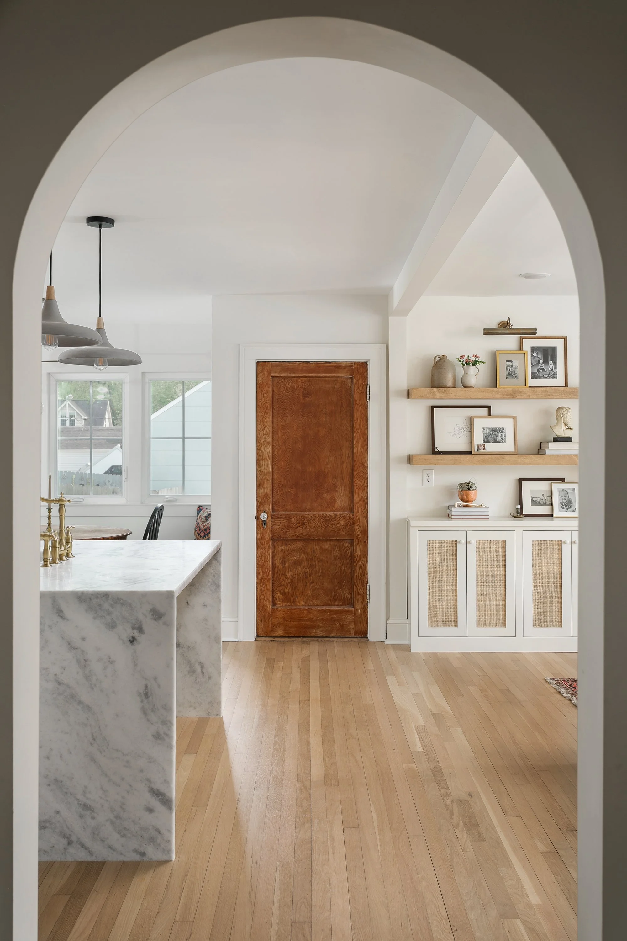 Anna's House_Living Room & Kitchen_Ally Architecture_by 161 Photography.jpg