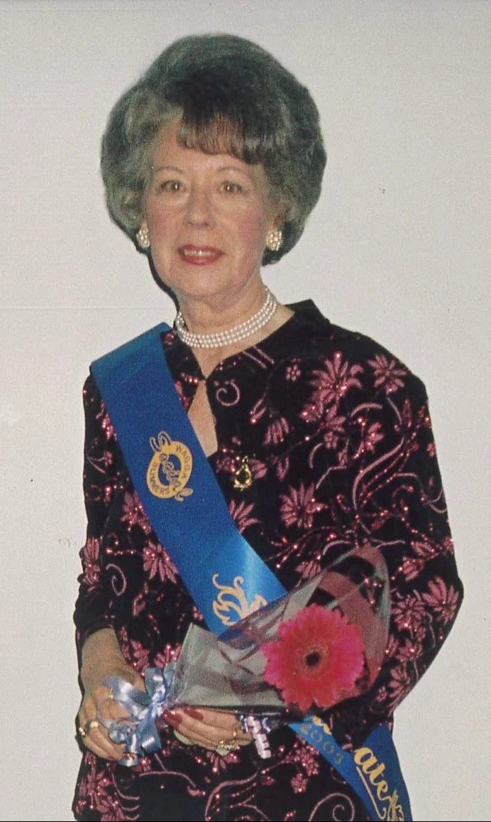 Dorothy 'Dot' Yvonne FISCHER