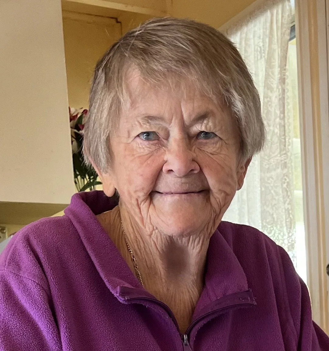 Jill TAYLOR (nee Stafford)