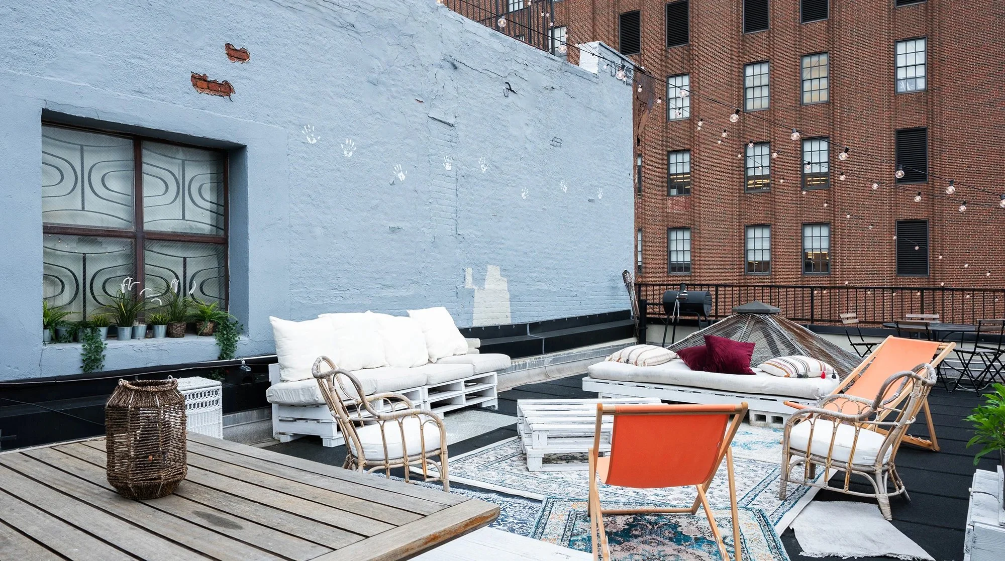 Exterior.Balcony.Photo.Studio-02.jpg