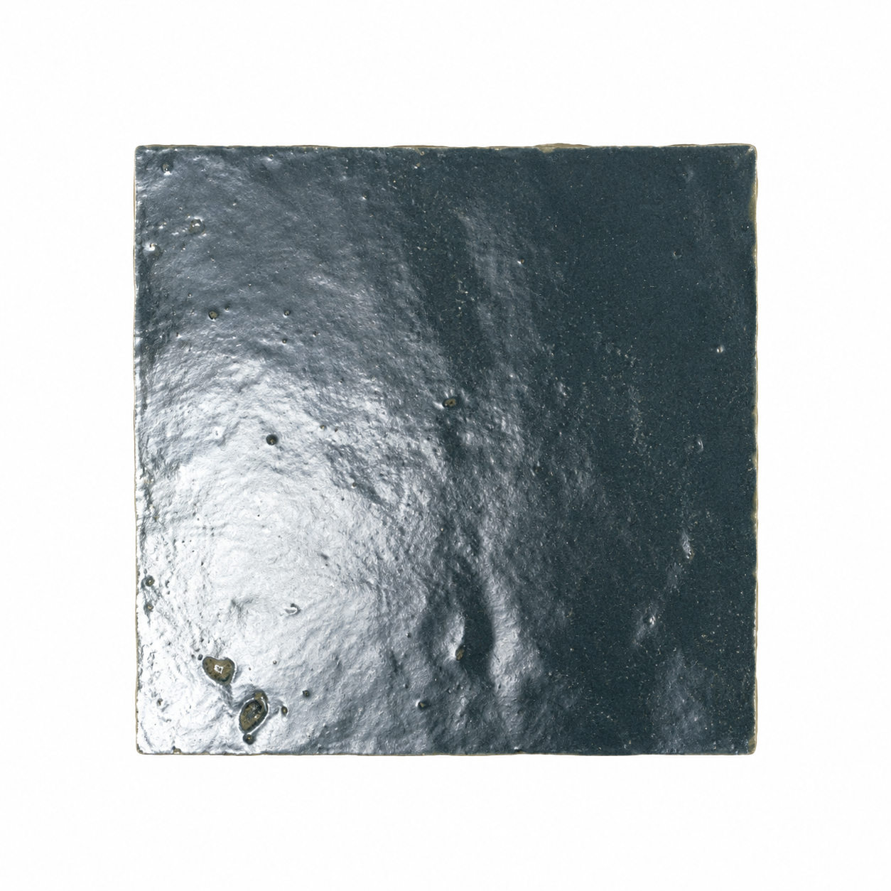 zelora-regular-cerulean-courtyard-4-x-4-glossy-02-view.png