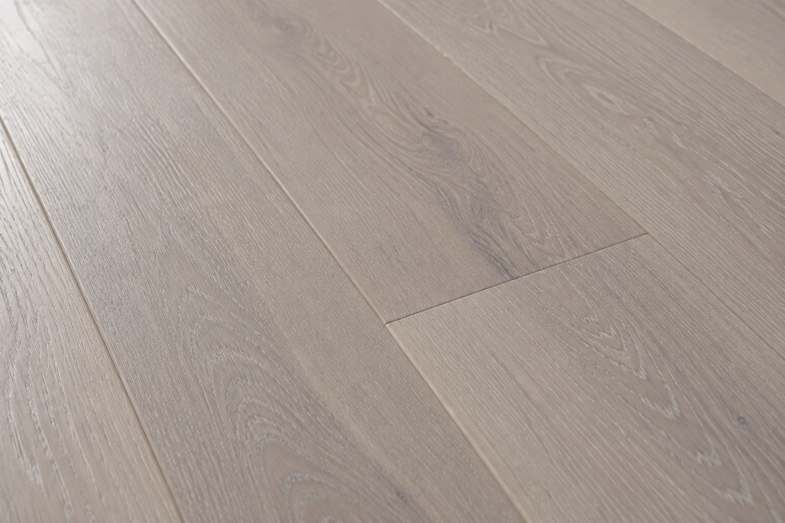 bellhaven-nolven-reach-half-inch-5-inch-up48rl-2mm-04-wire-brushed-grain-detail.png