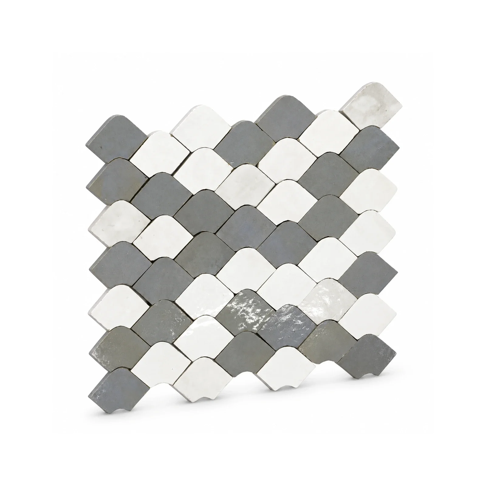 zelora-mosaic-pearl-chalk-blend-14-3-x-13-3-glossy-02-upright-angle.webp