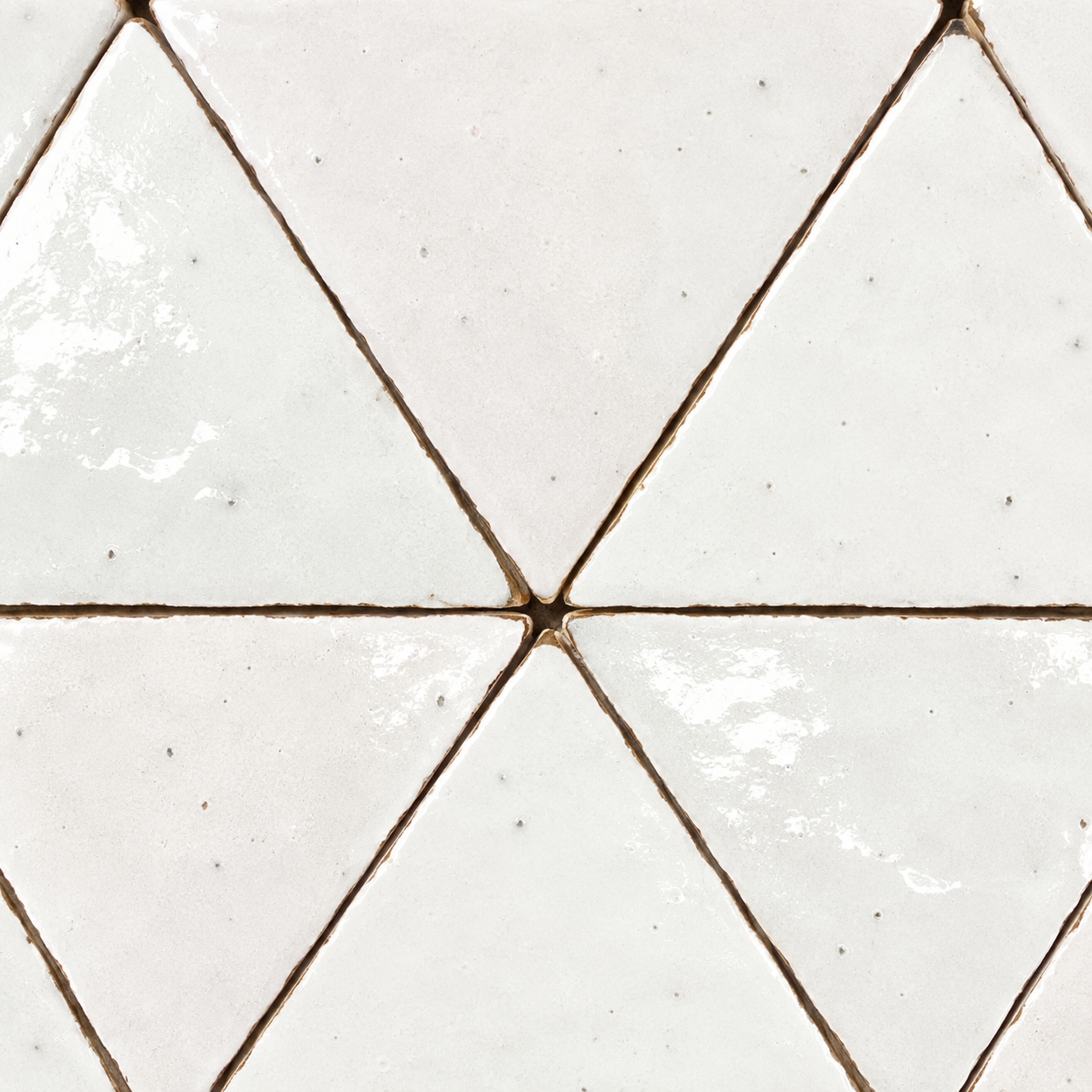 zelora-mosaic-chalk-courtyard-11-33-x-11-75-glossy-05-joint-and-glaze-detail.png