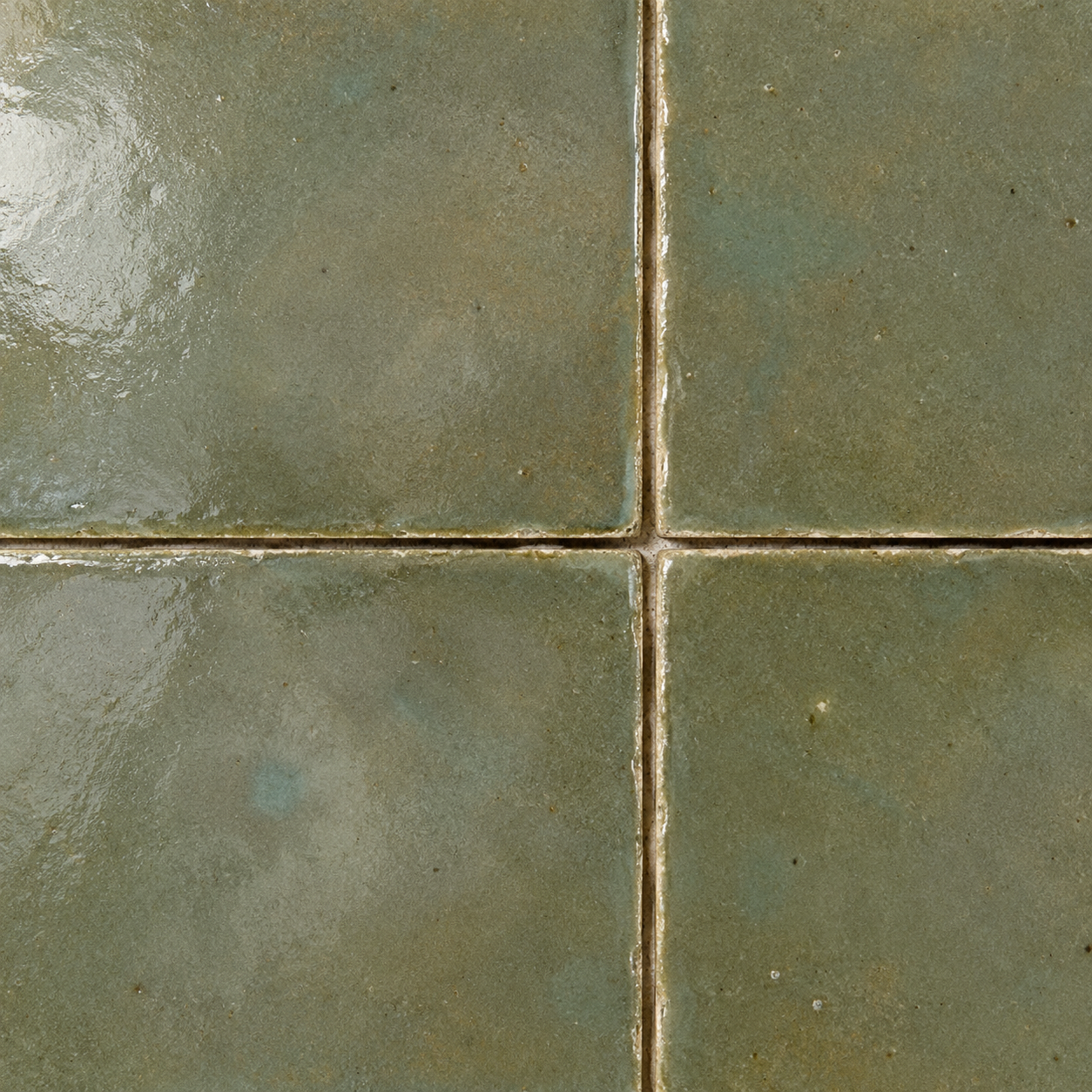 zelora-regular-orren-vale-2-x-6-glossy-03-unscaled-joint-and-glaze-detail.png