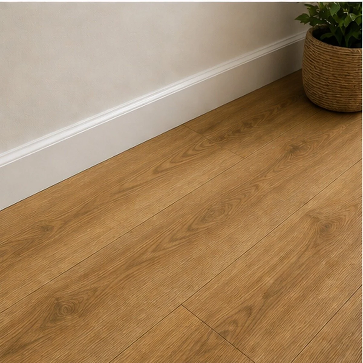 lustre-05-baseboard-detail.jpg